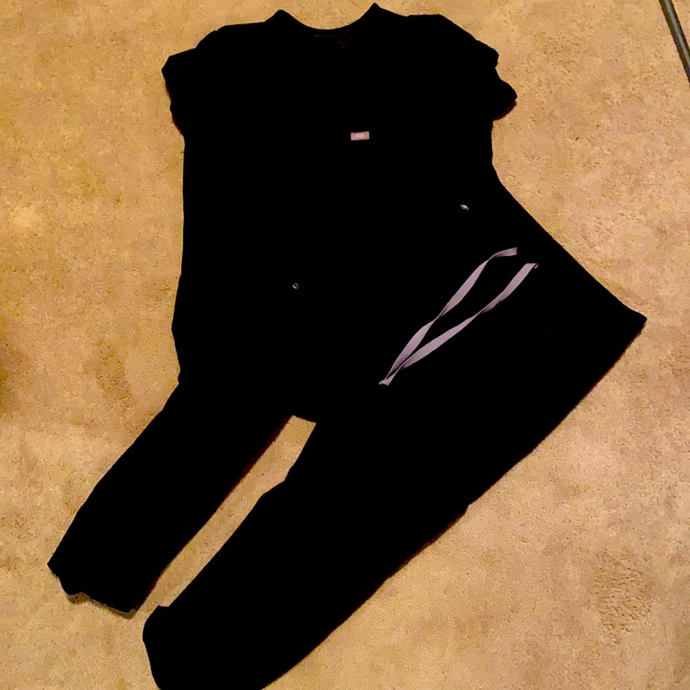Figs scrubs black size small/ pants small petite